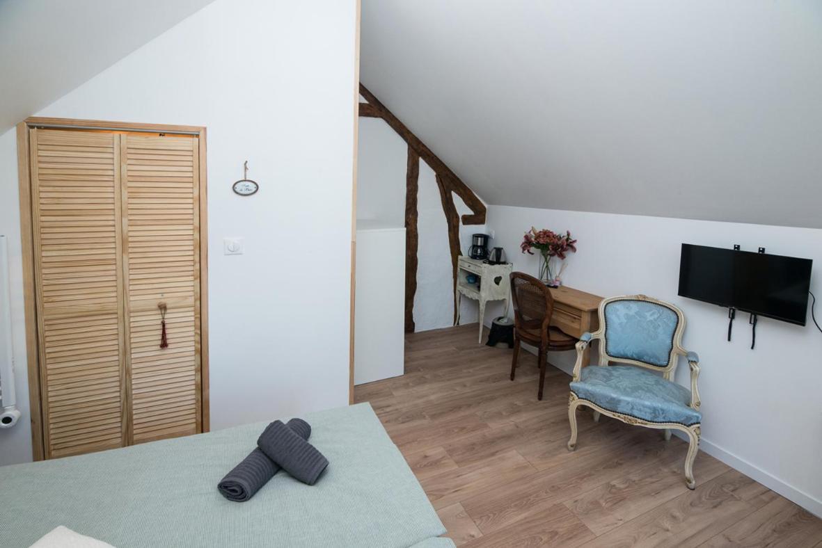 Bed and Breakfast L'Echo Des Bois Лион-ла-Форе Экстерьер фото